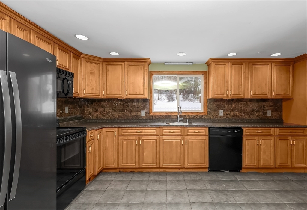 329 North Main Street Sharon, MA 02067 - Photo 9 of 30