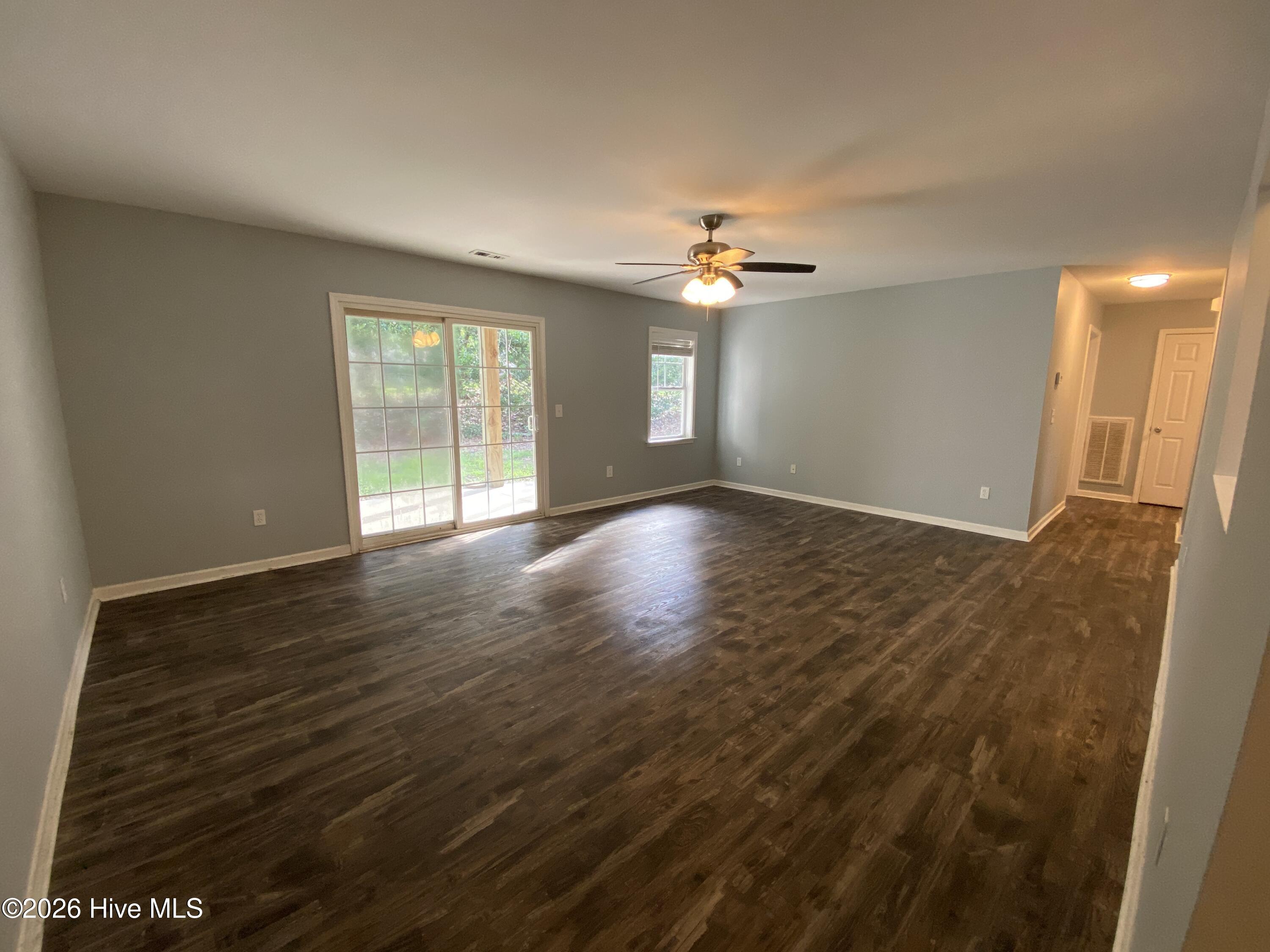 5132 Greenville Loop Road, Unit B Wilmington, NC 28409 - Photo 9 of 37
