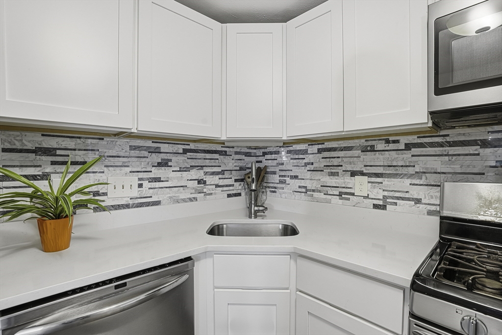 157 Leland Farm Road, Unit 157 Ashland, MA 01721 - Photo 14 of 27