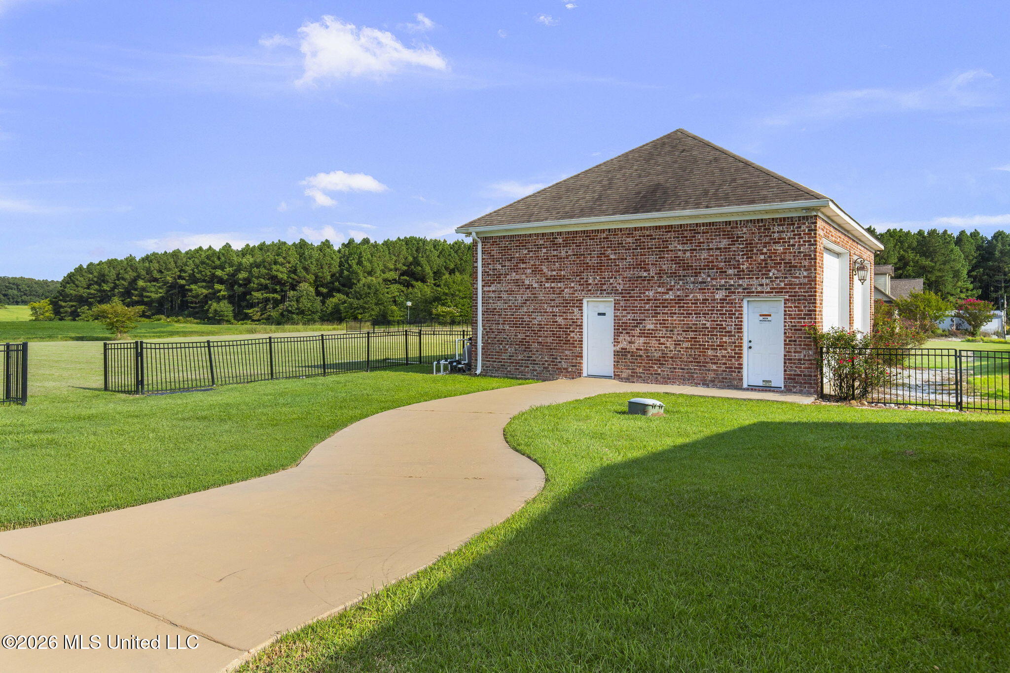 712 Leesburg Road Pelahatchie, MS 39145 - Photo 34 of 43 94-web-or-mls-712 Leesburg-89