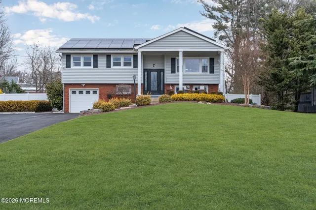 $745,000 | 8 Kilmer Drive, Manalapan, NJ 07726