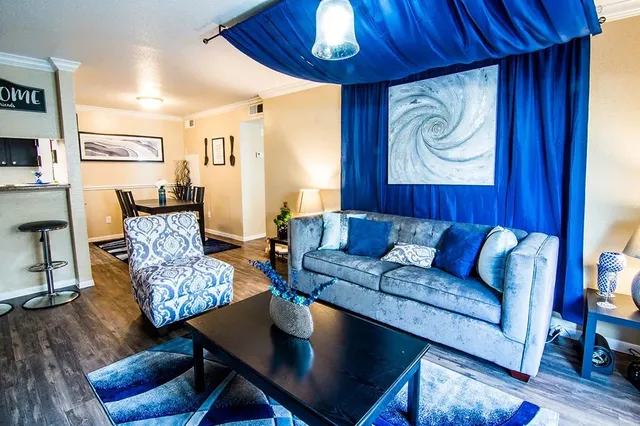 $850 | 424 South Bender Avenue, Unit 805, Humble, TX 77338