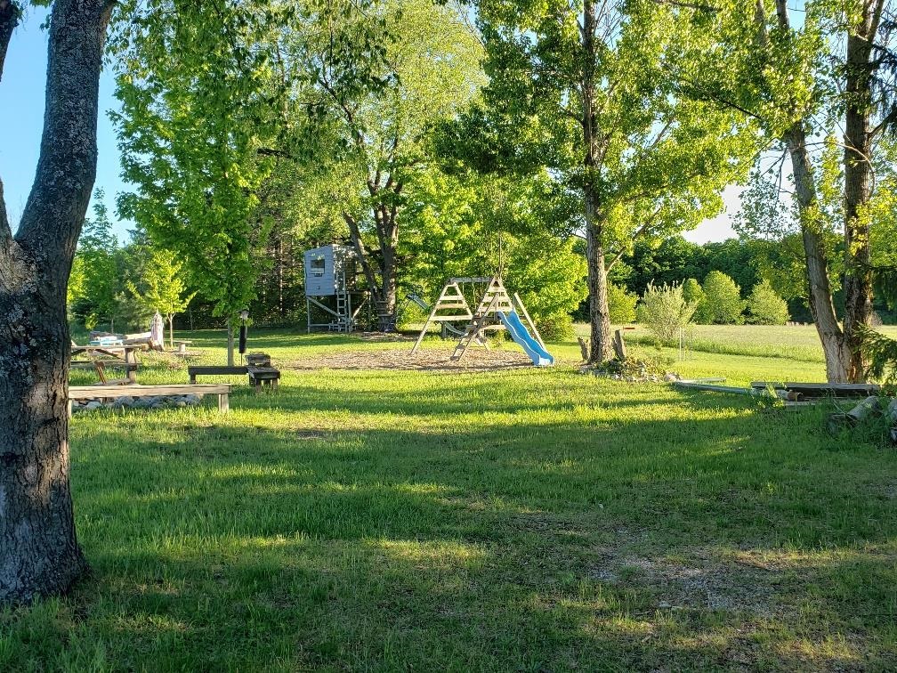 5491 Vance Road Grawn, MI 49637 - Photo 33 of 69 1897650-32.JPG