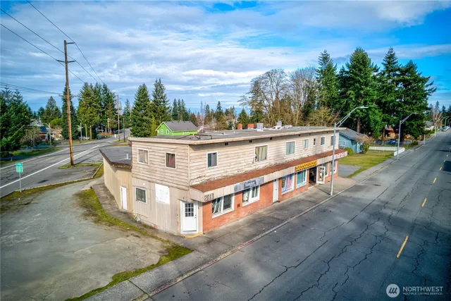 $998,000 | 2011 Madison Street, Everett, WA 98203