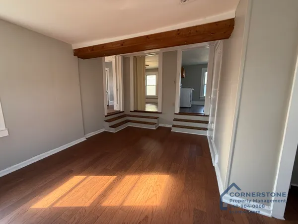 $1,200 | 814 Tennessee Street, Salem, VA 24153