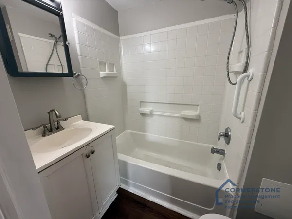 $1,200 | 814 Tennessee Street, Salem, VA 24153