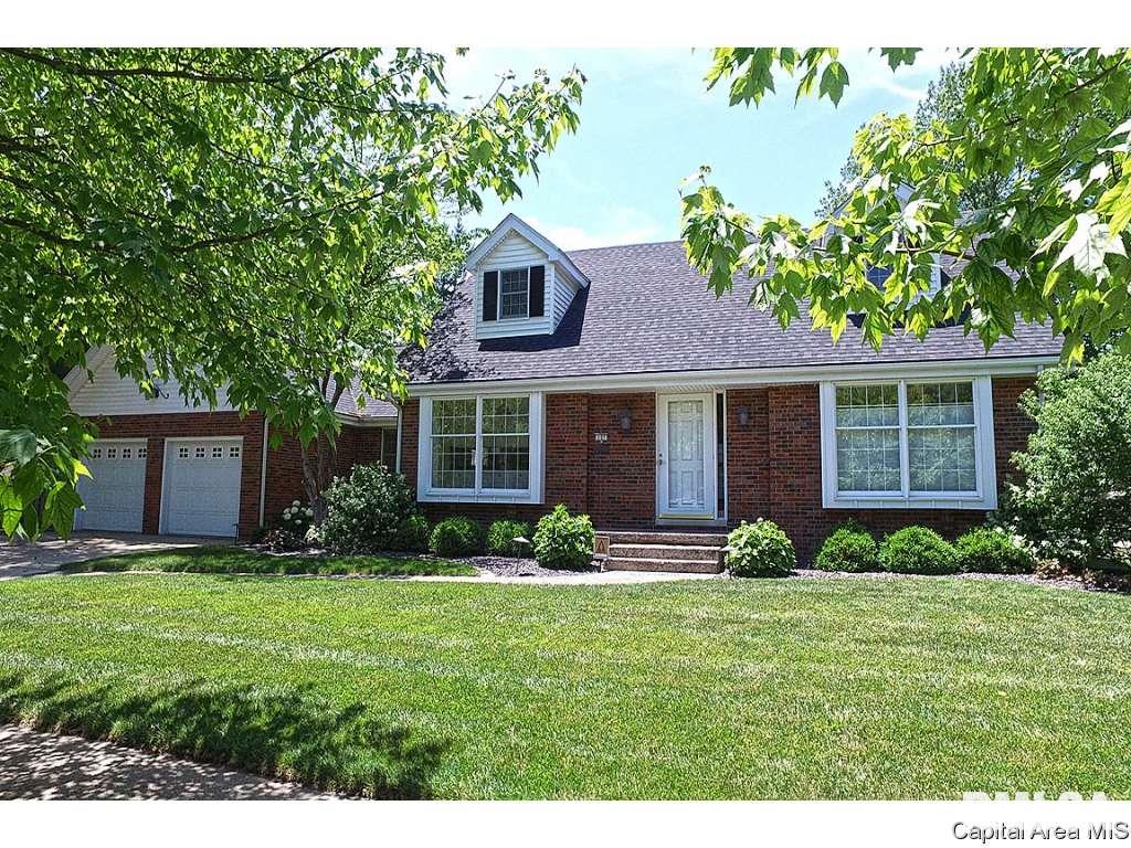 127 Golf Road Springfield, IL 62704 - Photo 1 of 36