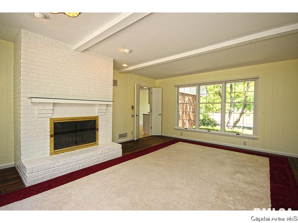 127 Golf Road Springfield, IL 62704 - Photo 11 of 36
