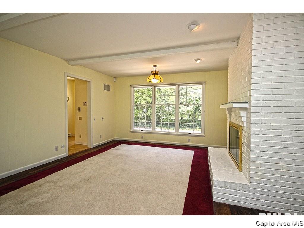127 Golf Road Springfield, IL 62704 - Photo 12 of 36