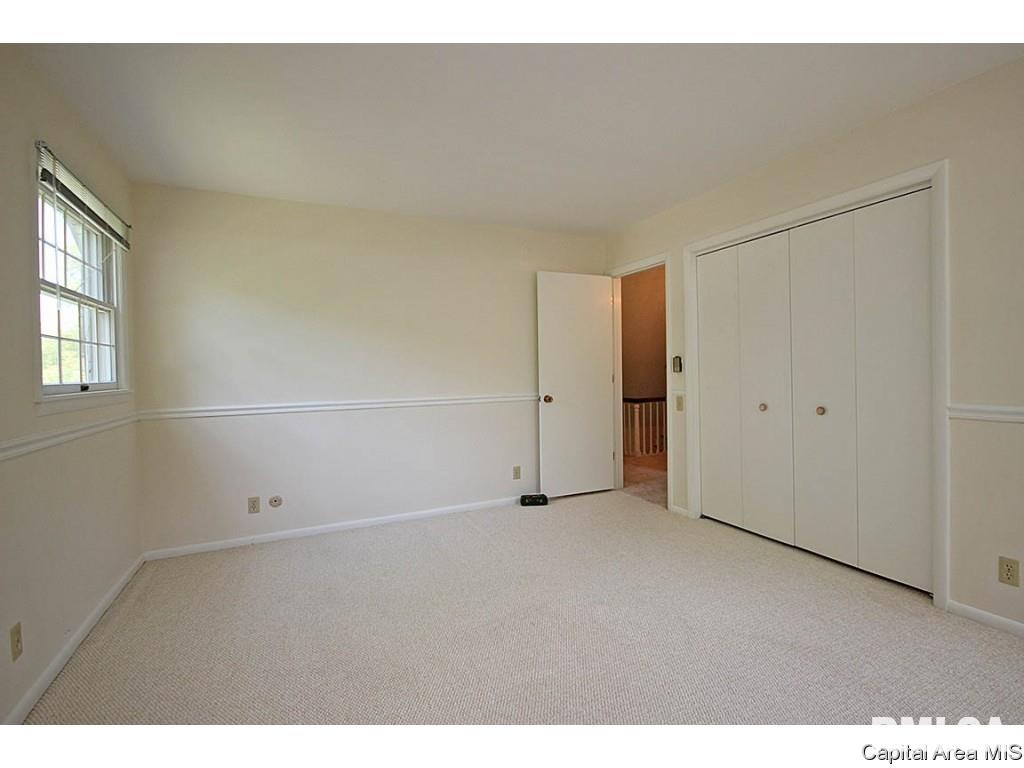 127 Golf Road Springfield, IL 62704 - Photo 17 of 36