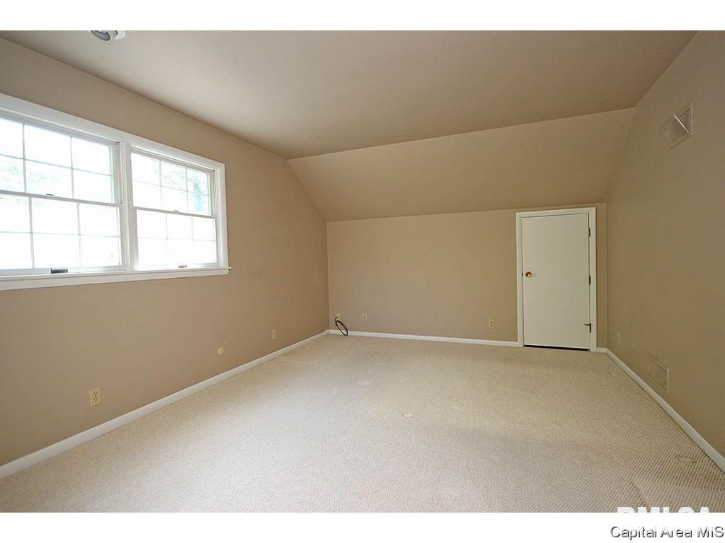 127 Golf Road Springfield, IL 62704 - Photo 21 of 36