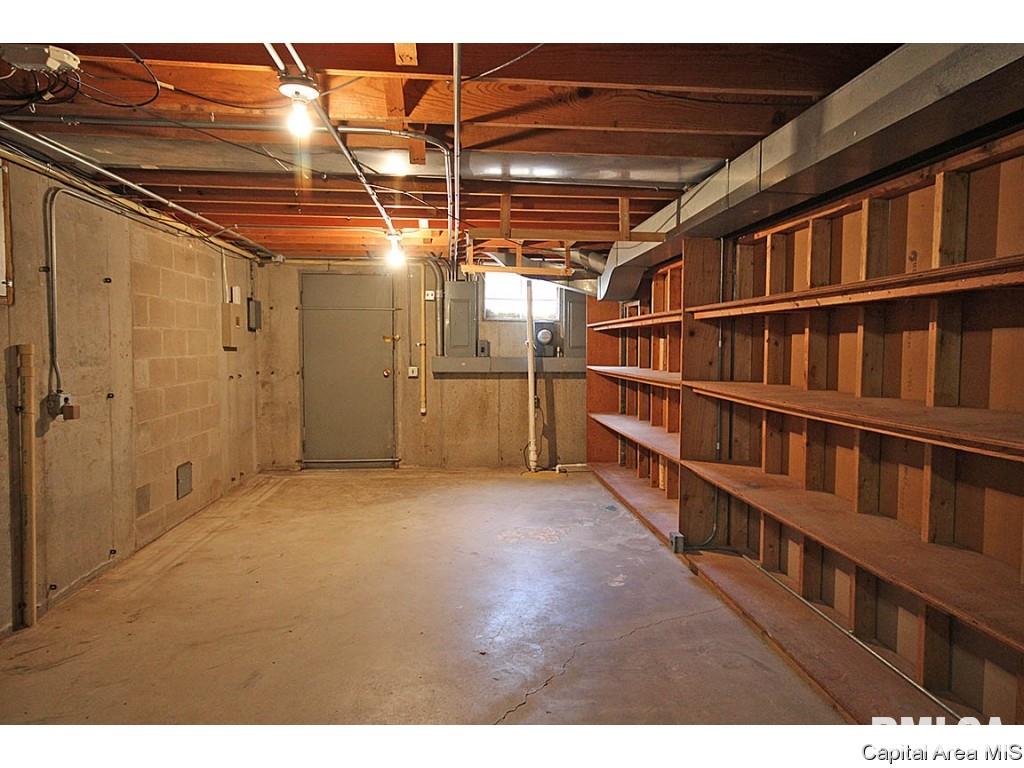 127 Golf Road Springfield, IL 62704 - Photo 27 of 36