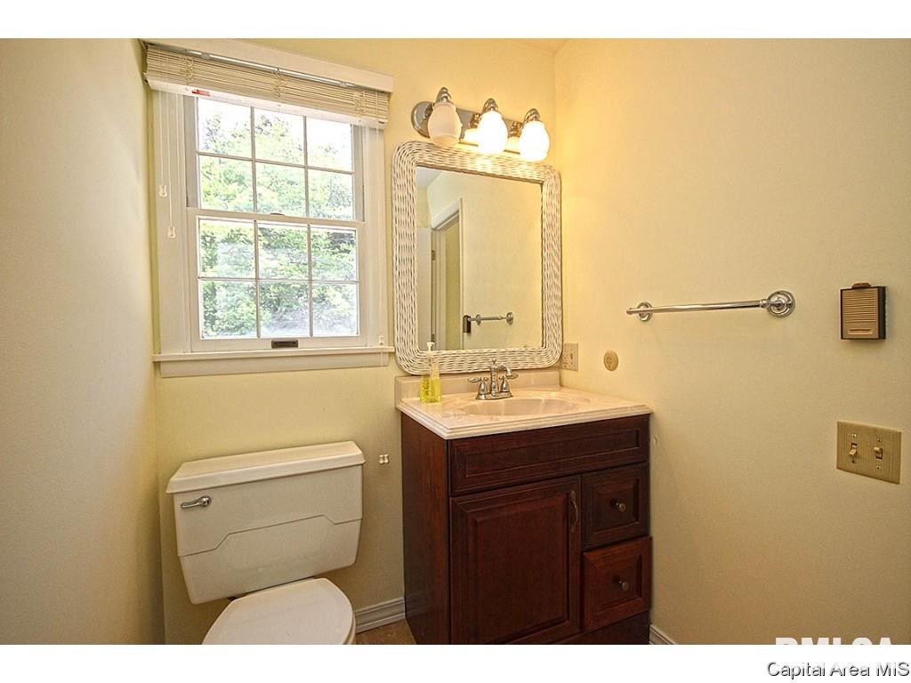 127 Golf Road Springfield, IL 62704 - Photo 30 of 36