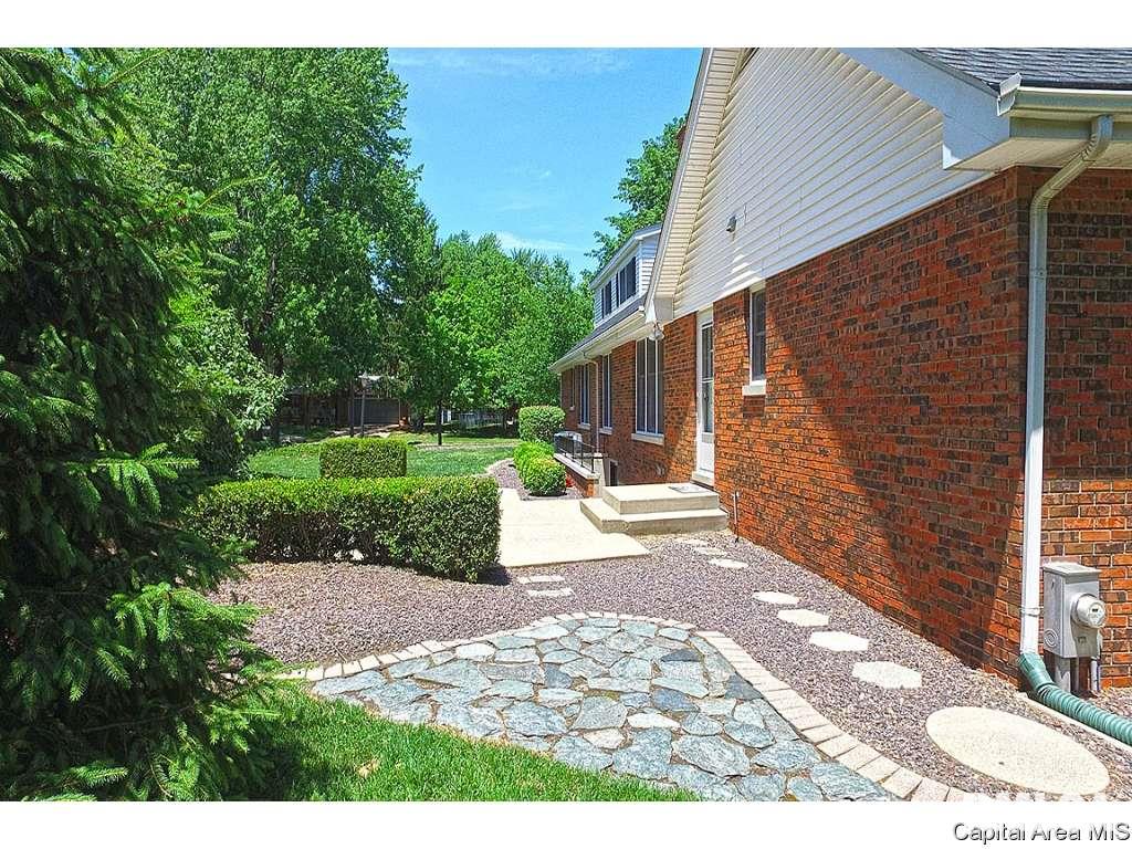 127 Golf Road Springfield, IL 62704 - Photo 35 of 36
