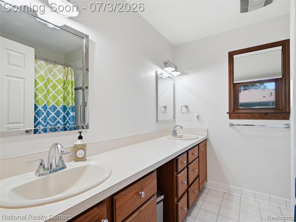 40368 Village Wood Road Novi, MI 48375 - Photo 21 of 49