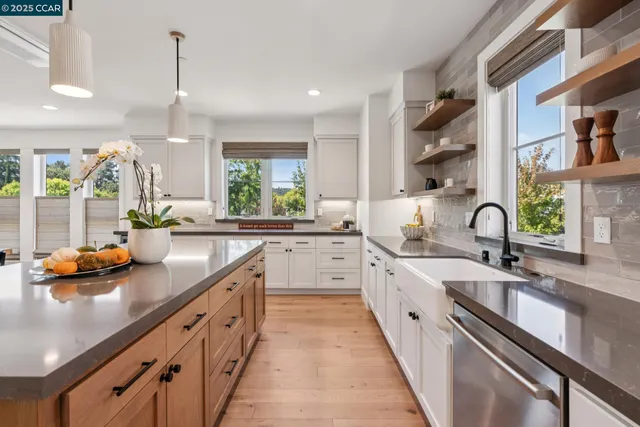 $1,399,000 | 900 Brown Avenue, Lafayette, CA 94549