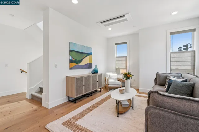 $1,399,000 | 900 Brown Avenue, Lafayette, CA 94549