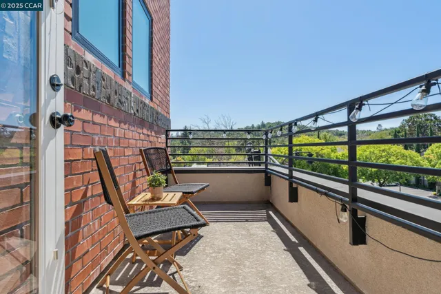 $1,399,000 | 900 Brown Avenue, Lafayette, CA 94549