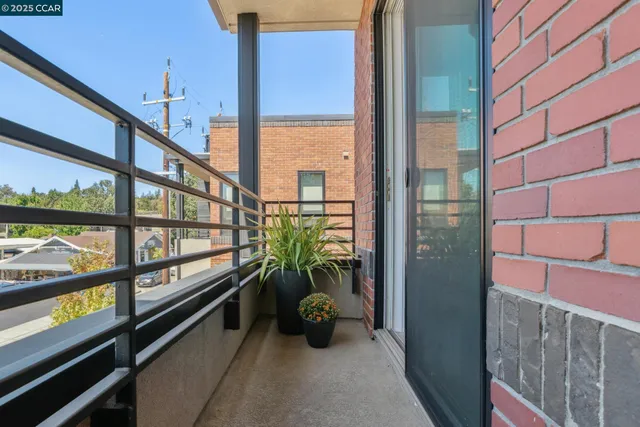 $1,399,000 | 900 Brown Avenue, Lafayette, CA 94549