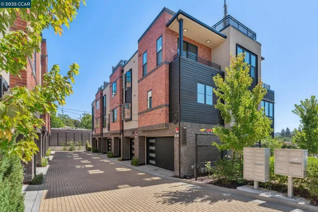 $1,399,000 | 900 Brown Avenue, Lafayette, CA 94549