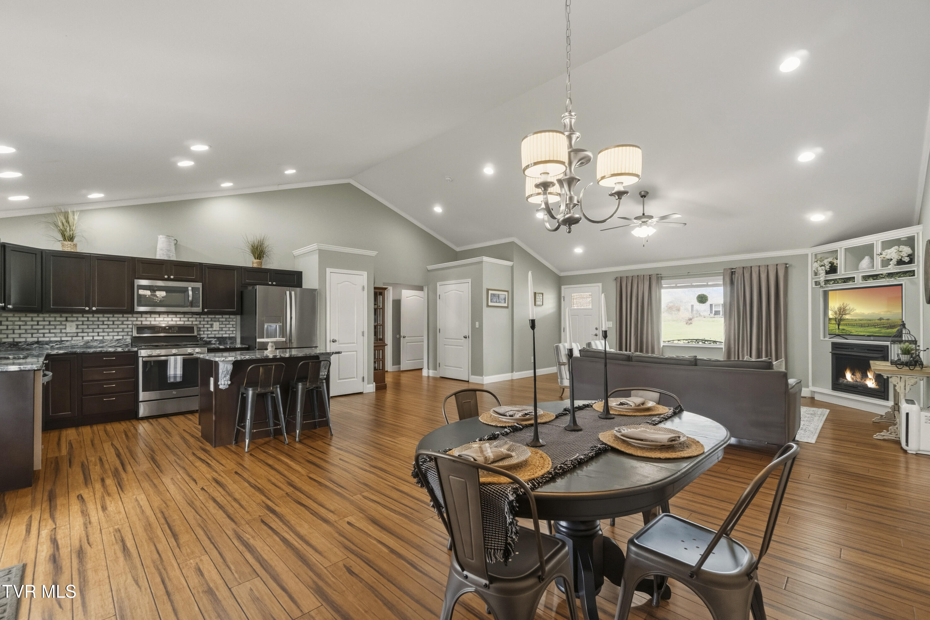 152 Grace Drive Greeneville, TN 37745 - Photo 3 of 32 DSC03244