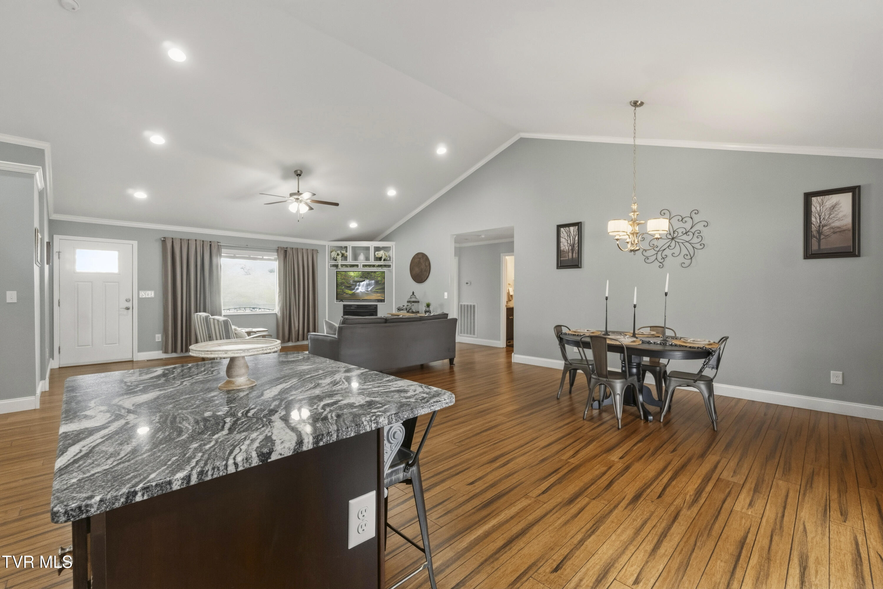 152 Grace Drive Greeneville, TN 37745 - Photo 8 of 32 DSC03265