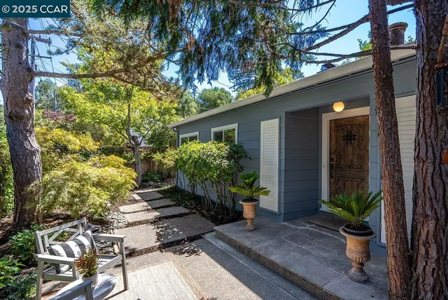 $1,230,000 | 183 Camino Pablo, Orinda, CA 94563