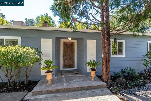 $1,230,000 | 183 Camino Pablo, Orinda, CA 94563
