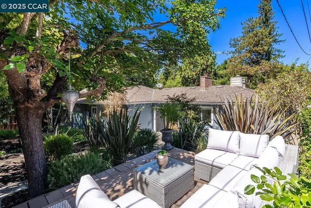 $1,230,000 | 183 Camino Pablo, Orinda, CA 94563