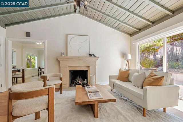 $1,230,000 | 183 Camino Pablo, Orinda, CA 94563