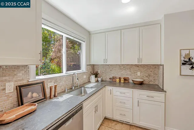 $1,230,000 | 183 Camino Pablo, Orinda, CA 94563