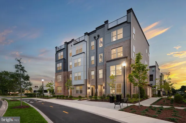 $649,990 | 2167 Glacier Road, Herndon, VA 20170