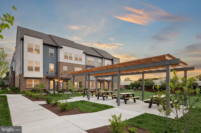 $649,990 | 2167 Glacier Road, Herndon, VA 20170