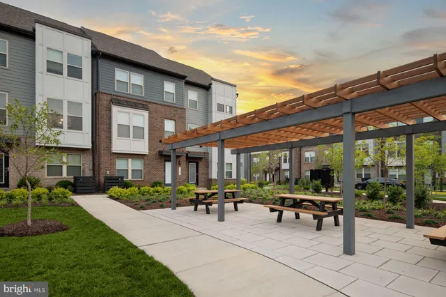 $649,990 | 2167 Glacier Road, Herndon, VA 20170