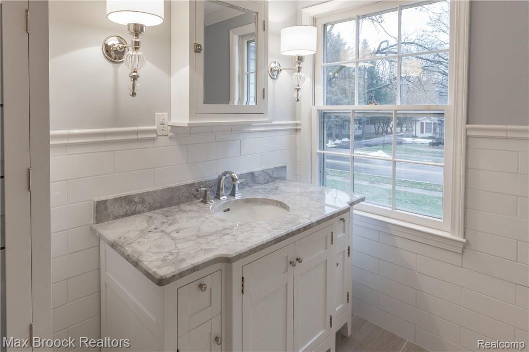976 North Cranbrook Road Bloomfield Hills, MI 48301 - Photo 55 of 75 IMG_7295.jpg