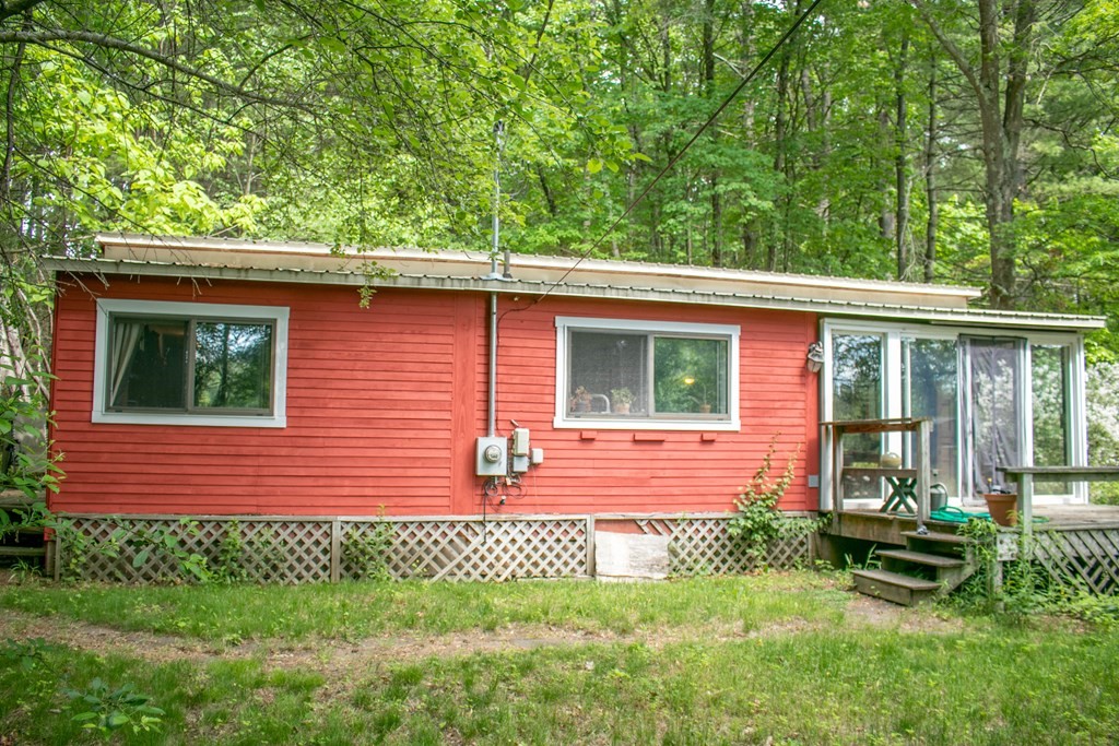 427 Turners Falls Road Montague, MA 01351 - Photo 2 of 28 Gallery Image 2