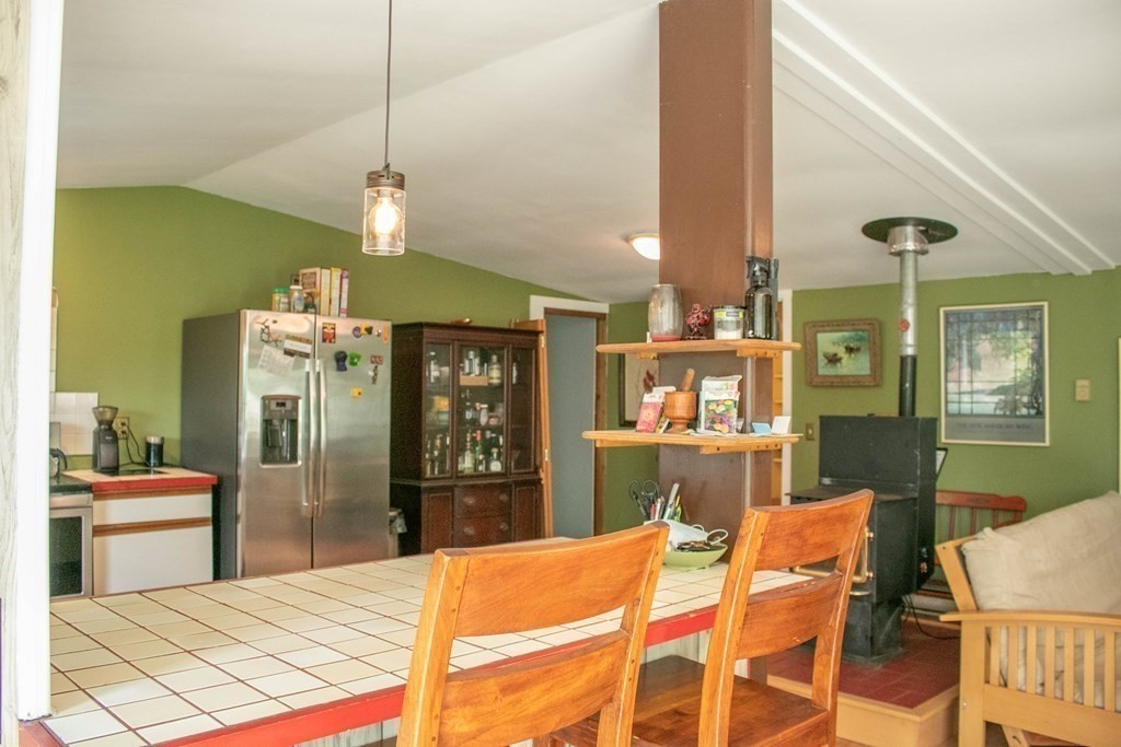 427 Turners Falls Road Montague, MA 01351 - Photo 4 of 28 Gallery Image 4