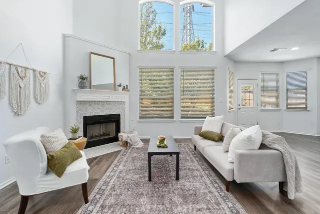 $2,695 | 13508 Campesina Drive, Austin, TX 78727