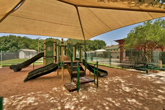 $2,695 | 13508 Campesina Drive, Austin, TX 78727