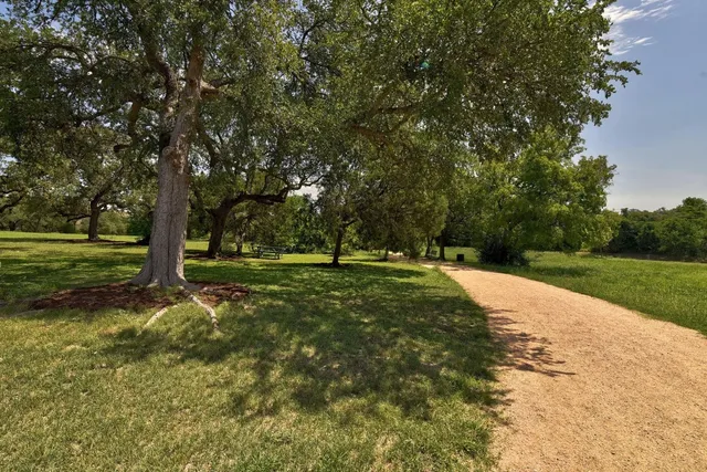 $2,695 | 13508 Campesina Drive, Austin, TX 78727