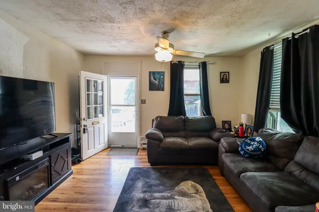 $179,900 | 54 Nissley Street, Middletown, PA 17057