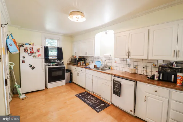 $179,900 | 54 Nissley Street, Middletown, PA 17057