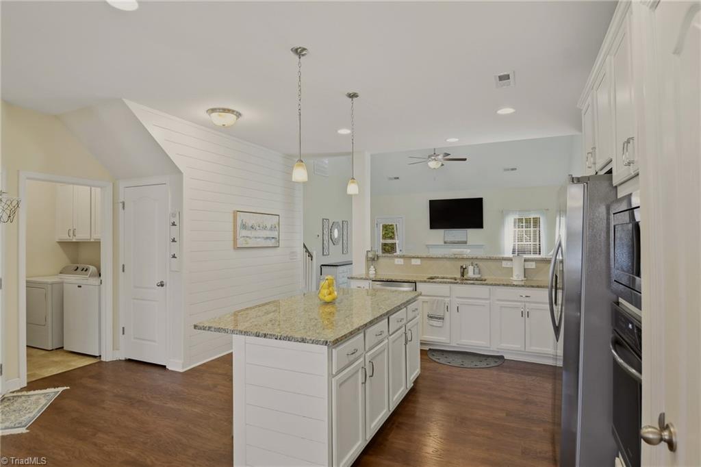 4558 Jasper Ridge Drive Clemmons, NC 27012 - Photo 10 of 31 Gallery Image 10