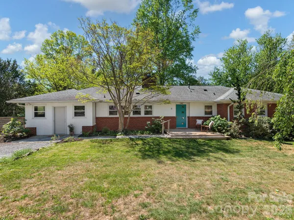 $589,000 | 8 Fernlawn Road, Asheville, NC 28805