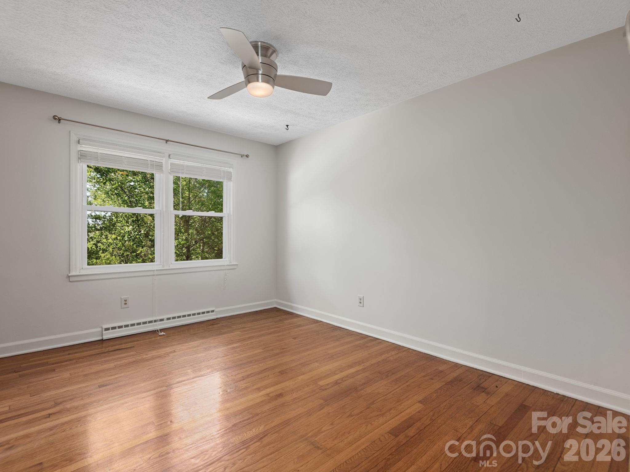 8 Fernlawn Road Asheville, NC 28805 - Photo 23 of 40