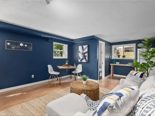 $589,000 | 8 Fernlawn Road, Asheville, NC 28805