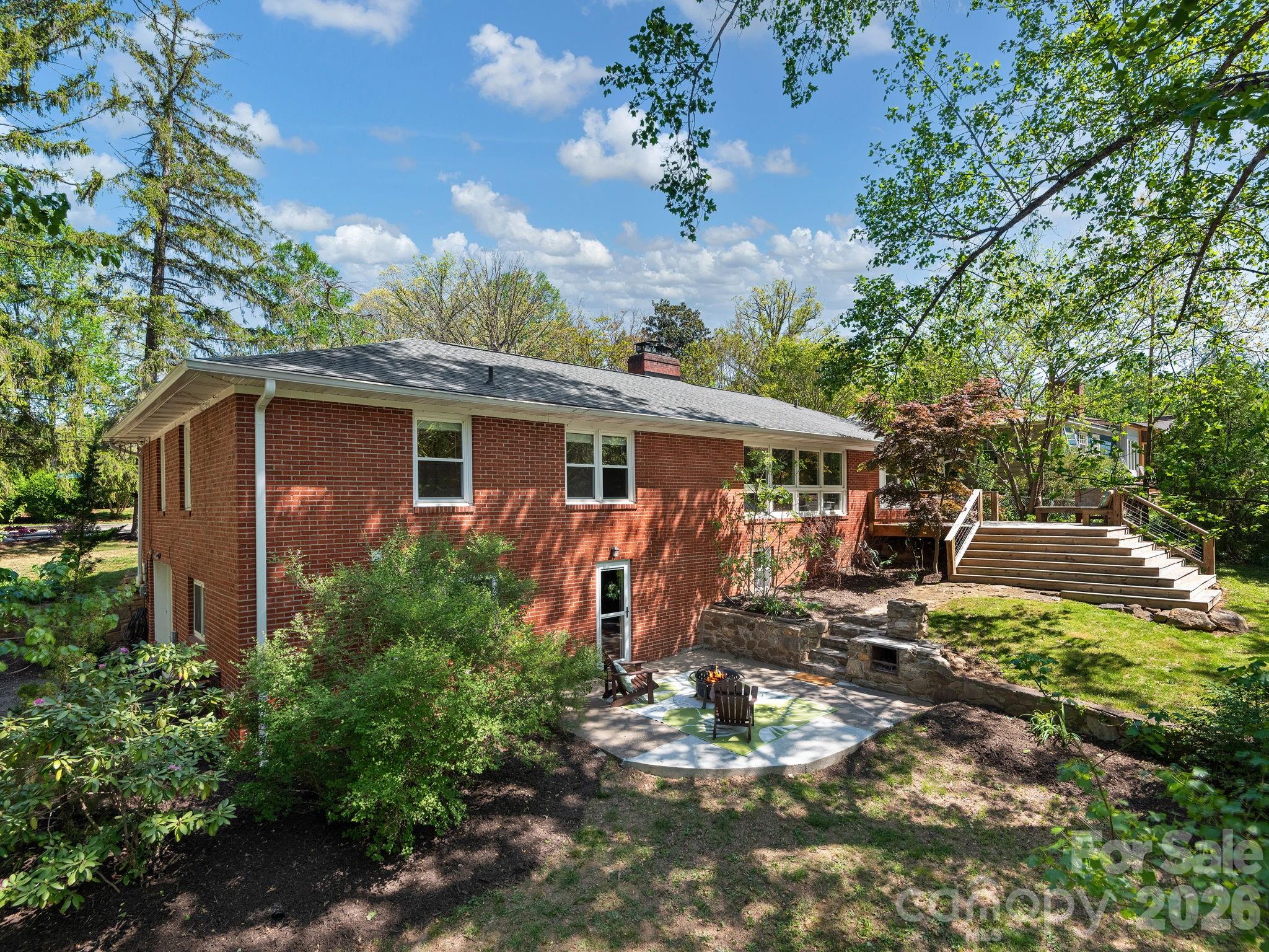 8 Fernlawn Road Asheville, NC 28805 - Photo 37 of 40