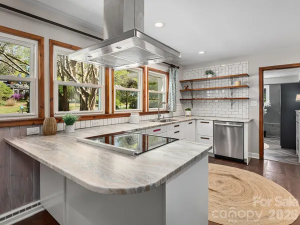 $589,000 | 8 Fernlawn Road, Asheville, NC 28805