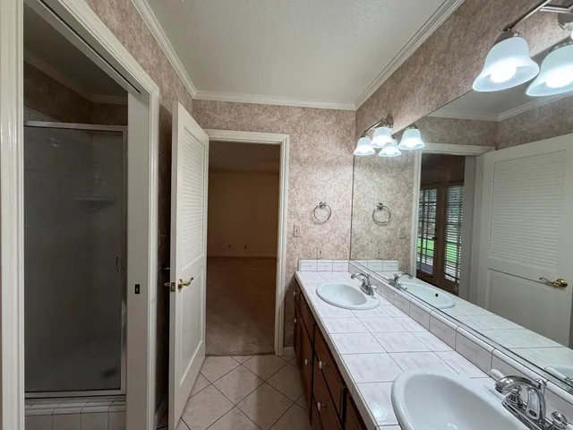 a view of empty room with windows