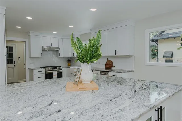 $765,000 | 115 Coachlight Trail, Burlington, NC 27215